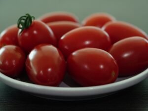 Jitomates, Tomates y Cebollas